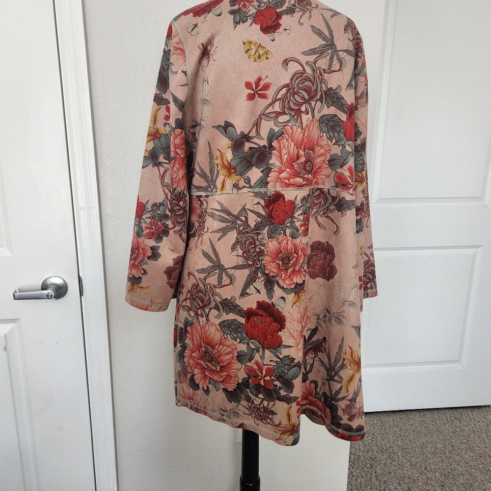 Solitaire Tan Garment - Picture 4 of 7